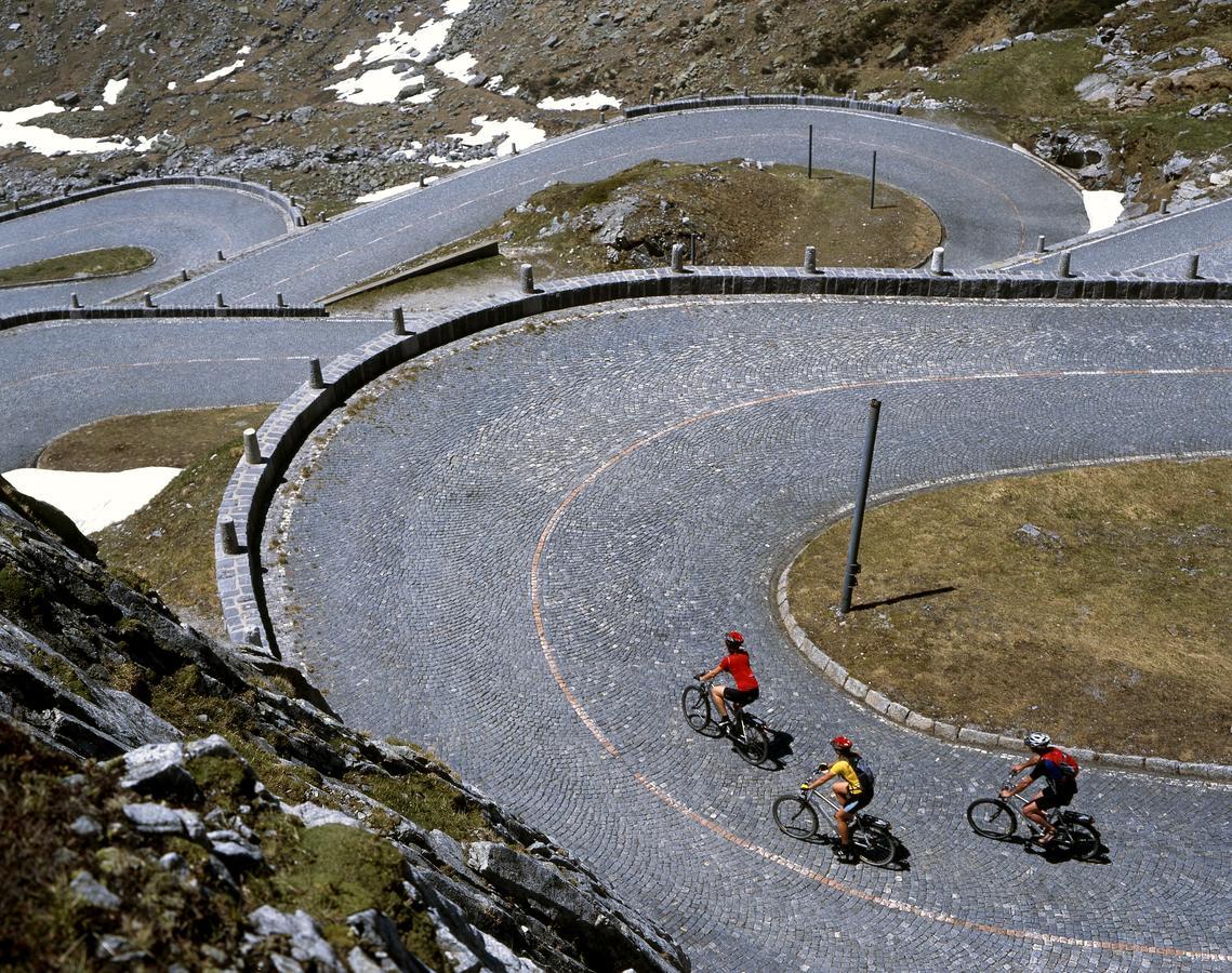 B&B Gottardo Airolo Εξωτερικό φωτογραφία
